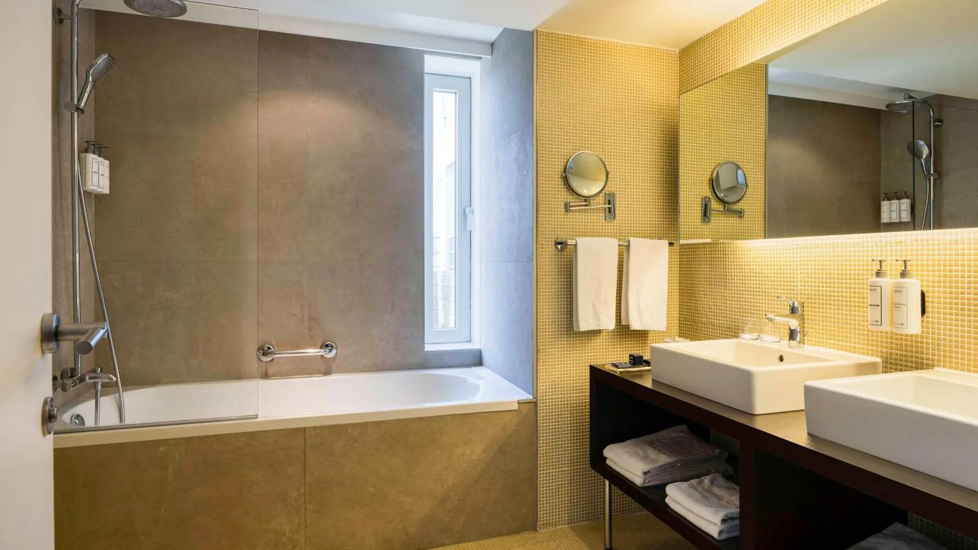 Hotel Park Inn By Radisson Antwerp City Centre