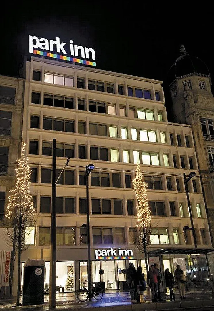 Park Inn By Radisson Antwerp City Centre 3*,