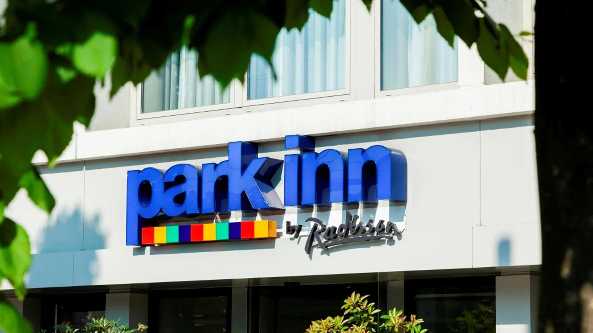 מלון Park Inn By Radisson Antwerp City Centre